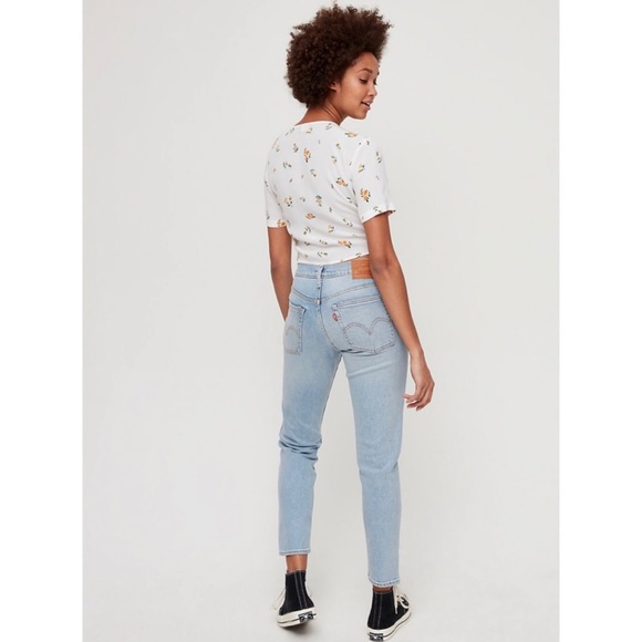 Levi’s Wedgie Icon Jeans - Picture 2 of 6